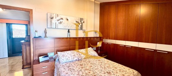 Dúplex de 4 dormitorios en Rubí, Spain No. 191204 58