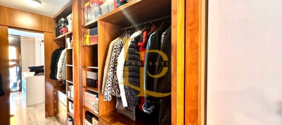 Dúplex de 4 dormitorios en Rubí, Spain No. 191204 41