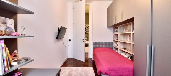 5-Zimmer Villa in Monza, Italy, Nr. 79327 30