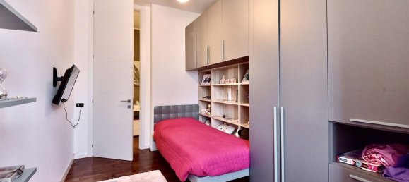 5-Zimmer Villa in Monza, Italy, Nr. 79327 31