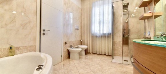 5-Zimmer Villa in Monza, Italy, Nr. 79327 47