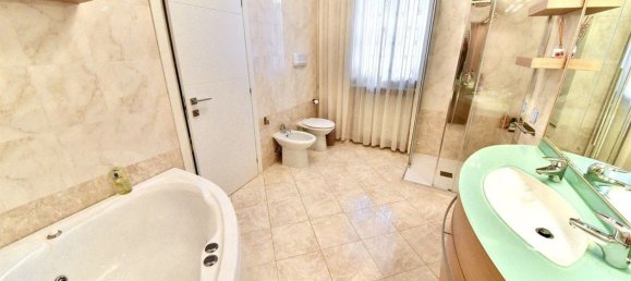 5-Zimmer Villa in Monza, Italy, Nr. 79327 48