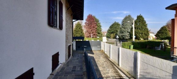 5-Zimmer Villa in Monza, Italy, Nr. 79327 2