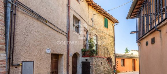 3 bedrooms House in Torgiano, Italy No. 356578 28