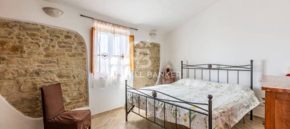 3 bedrooms House in Torgiano, Italy No. 356578 10