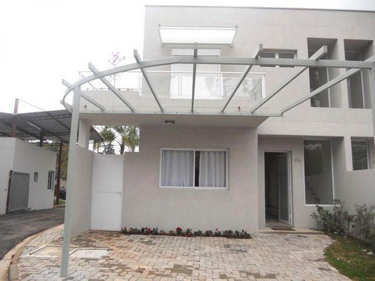 Casa de 3 dormitorios en Sao Paulo, Brazil No. 588888