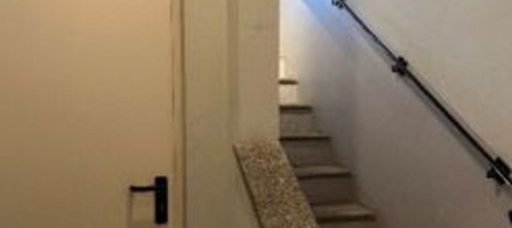 4-salle Appartement à Cormano, Italy No. 29811 17