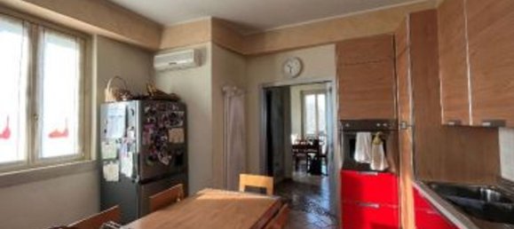 4-salle Appartement à Cormano, Italy No. 29811 9