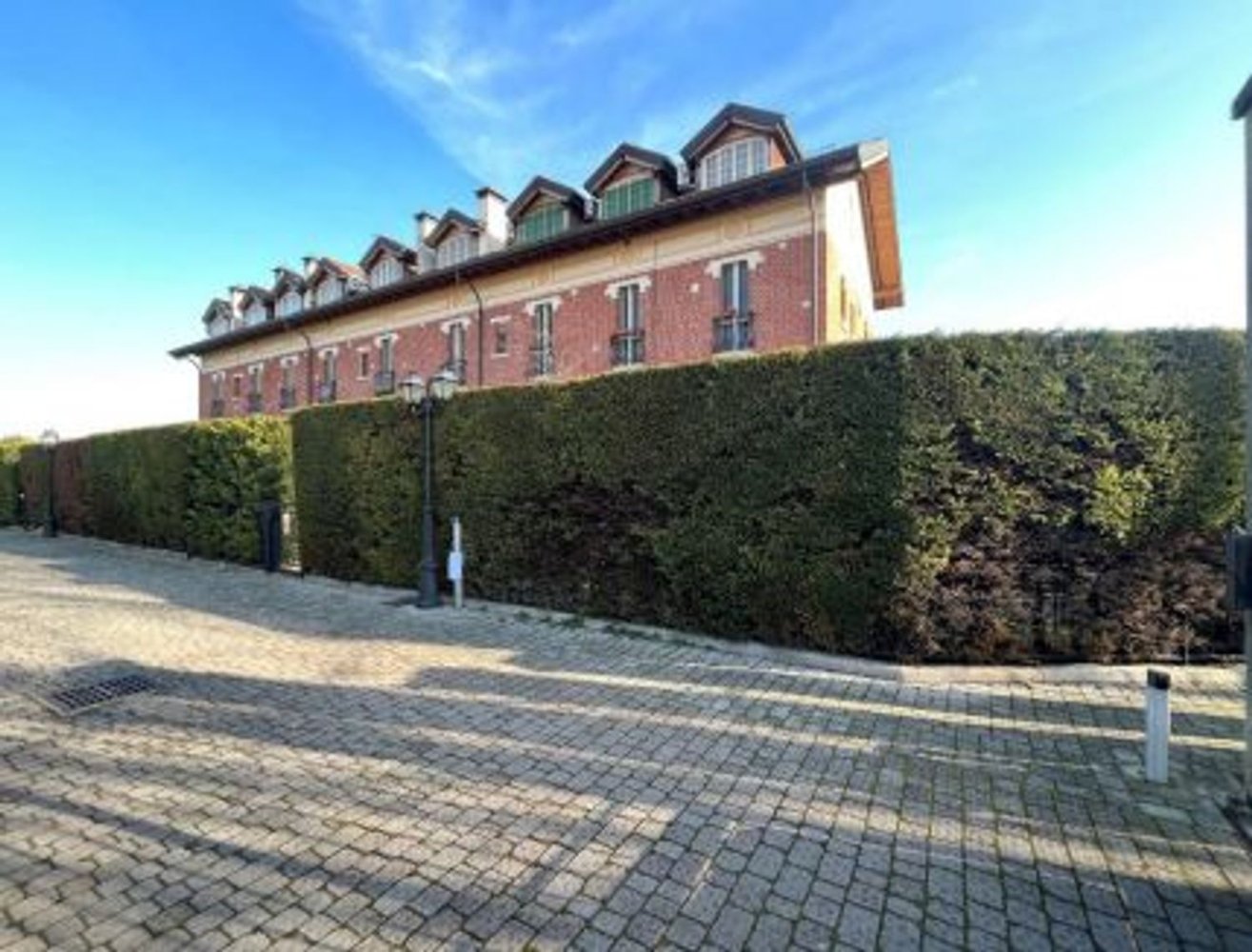 4-salle Appartement à Cormano, Italy No. 29811