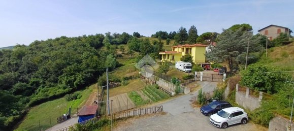 3 rooms Apartment in Savignone, Italy No. 89798 13