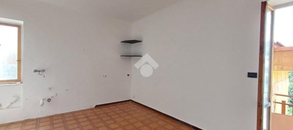 3 rooms Apartment in Savignone, Italy No. 89798 17