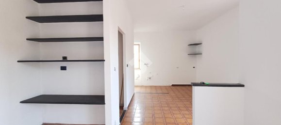 3 rooms Apartment in Savignone, Italy No. 89798 2