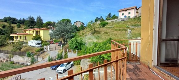 3 rooms Apartment in Savignone, Italy No. 89798 6