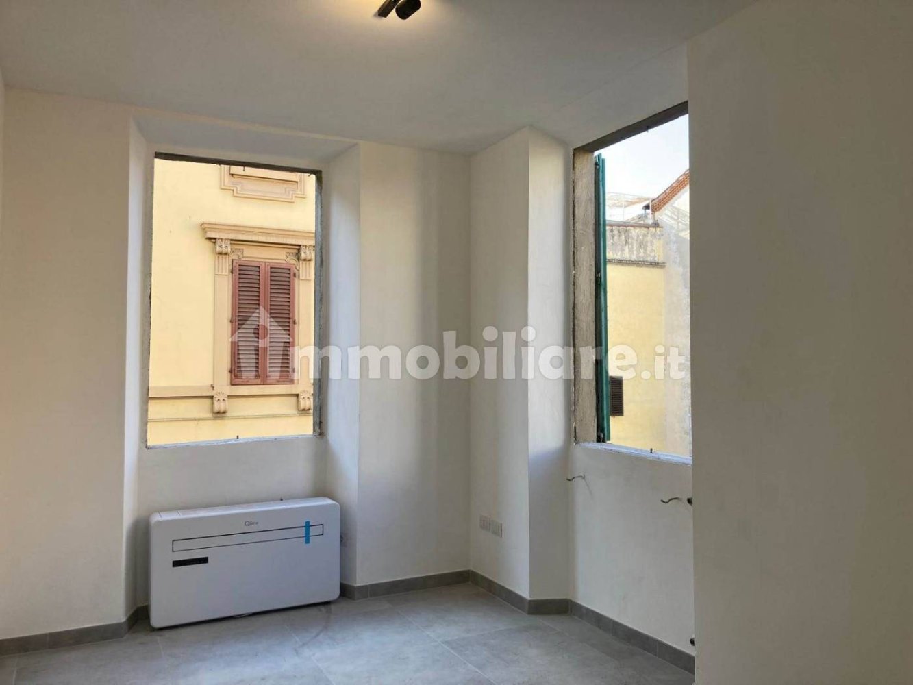 2 bedrooms Apartment in Florence, Italy No. 125189