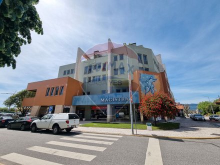 30m² Commercial property in Tondela, Portugal No. 39536