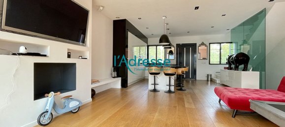 4 bedrooms House in Nanterre, France No. 299615 4