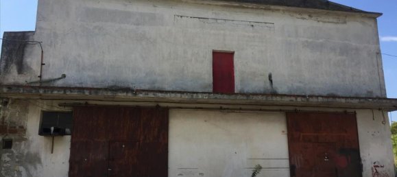 1050m² Property in Pylaia, Greece No. 5518 5