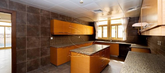 6 Schlafzimmer Villa in Abu Dhabi, UAE, Nr. 29505 12