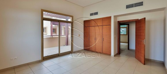6 Schlafzimmer Villa in Abu Dhabi, UAE, Nr. 29505 25