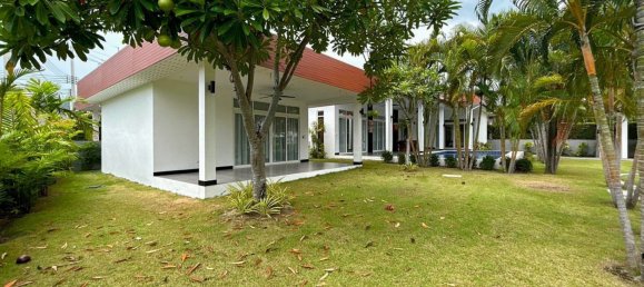 4 bedrooms Cafe / restaurant in Hua Hin, Thailand No. 6200 10