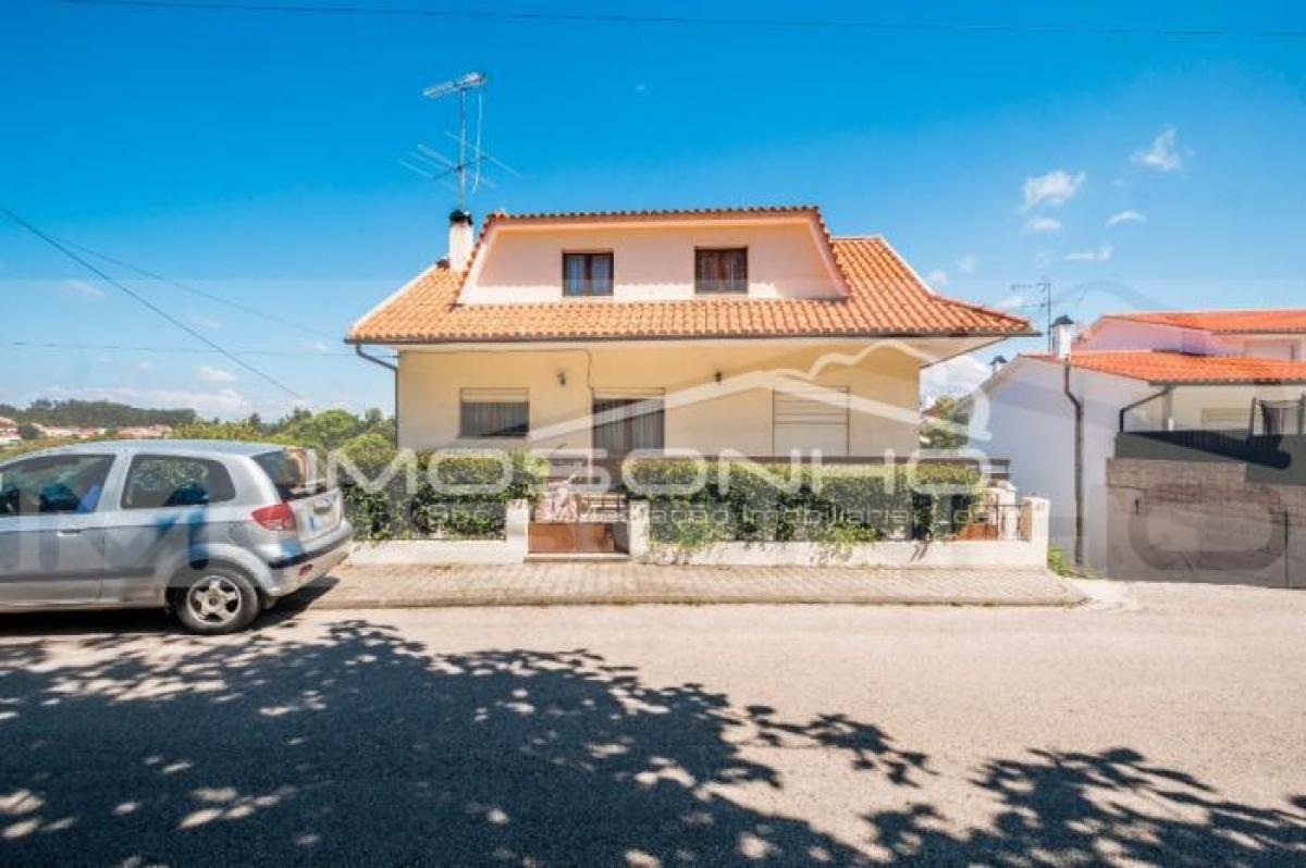 3 bedrooms House in Leiria, Portugal No. 1486