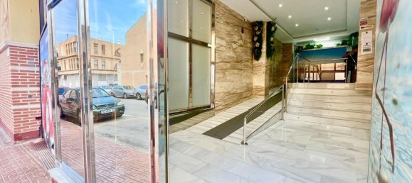 1 dormitorio ático en venta en Torrevieja, Alicante, Comunidad Valenciana, Spain № 370047 3