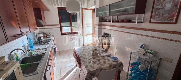 6غرفة شقة في Naples, Italy رقم 24312 7