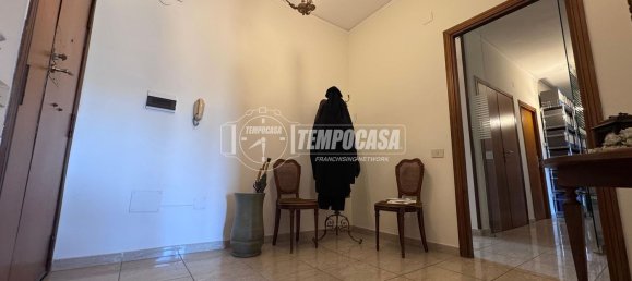 6غرفة شقة في Naples, Italy رقم 24312 2