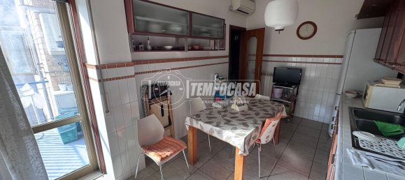 6غرفة شقة في Naples, Italy رقم 24312 9