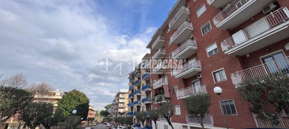 6غرفة شقة في Naples, Italy رقم 24312 4