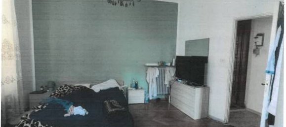 Apartamento de 3 dormitorios en La Loggia, Italy No. 100812 27