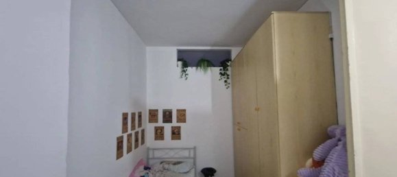 Apartamento de 3 dormitorios en La Loggia, Italy No. 100812 30