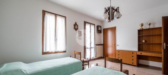 3 Schlafzimmer Villa in San Martino Buon Albergo, Italy, Nr. 60096 10