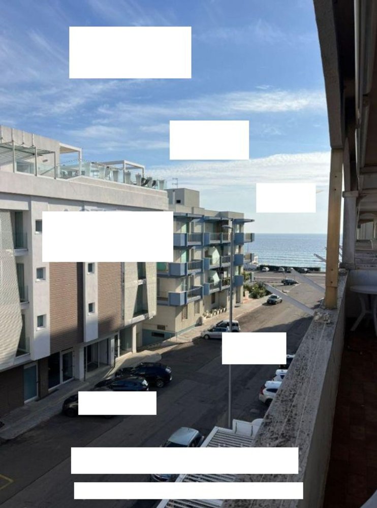 Квартира с 3 комнатами в Gallipoli, Италия № 181255