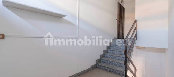 Oficina de 3 habitaciónes en Rivoli, Italy No. 324647 4