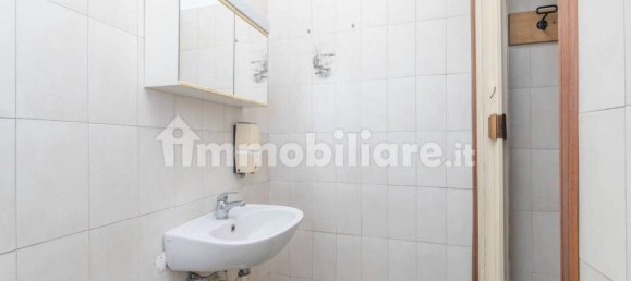 Oficina de 3 habitaciónes en Rivoli, Italy No. 324647 17