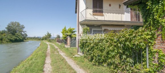 2 rooms Apartment in Truccazzano, Italy No. 161727 10