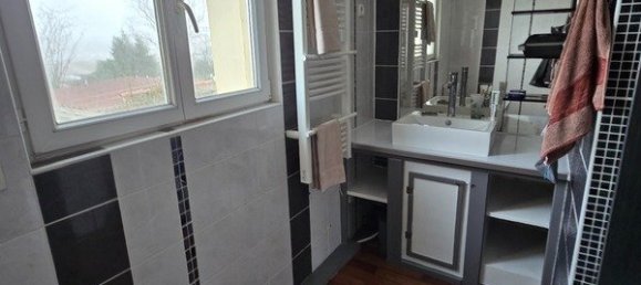 3 bedrooms House in La Roche-sur-Yon, France No. 95954 4