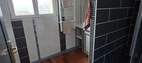 3 bedrooms House in La Roche-sur-Yon, France No. 95954 5