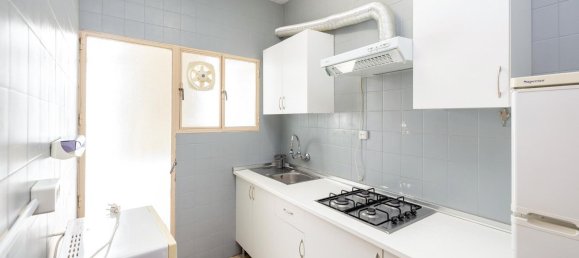 4 bedrooms Apartment in Granada, Spain No. 183212 18