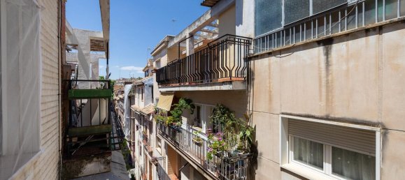 4 bedrooms Apartment in Granada, Spain No. 183212 14