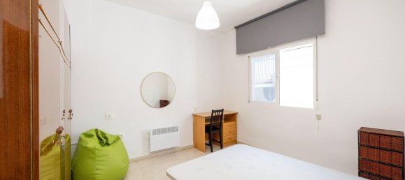 4 bedrooms Apartment in Granada, Spain No. 183212 20