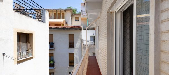 4 bedrooms Apartment in Granada, Spain No. 183212 2