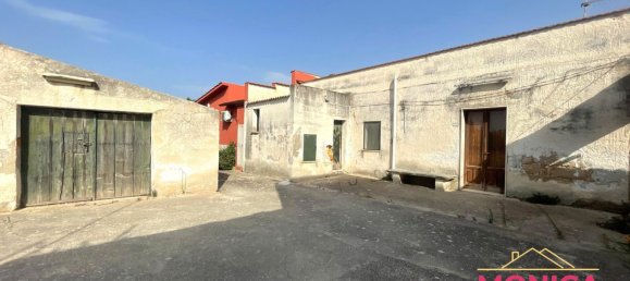 3 bedrooms House in Trapani, Italy No. 332465 2