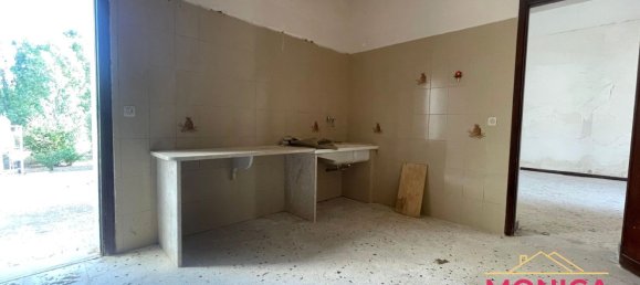 3 bedrooms House in Trapani, Italy No. 332465 10