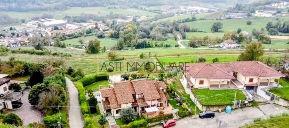 10غرفة فيلا في Montechiaro d'Asti, Italy رقم 146844 3