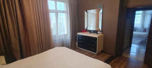 4 bedrooms Apartment in Nasimi, Azerbaijan No. 1741 7