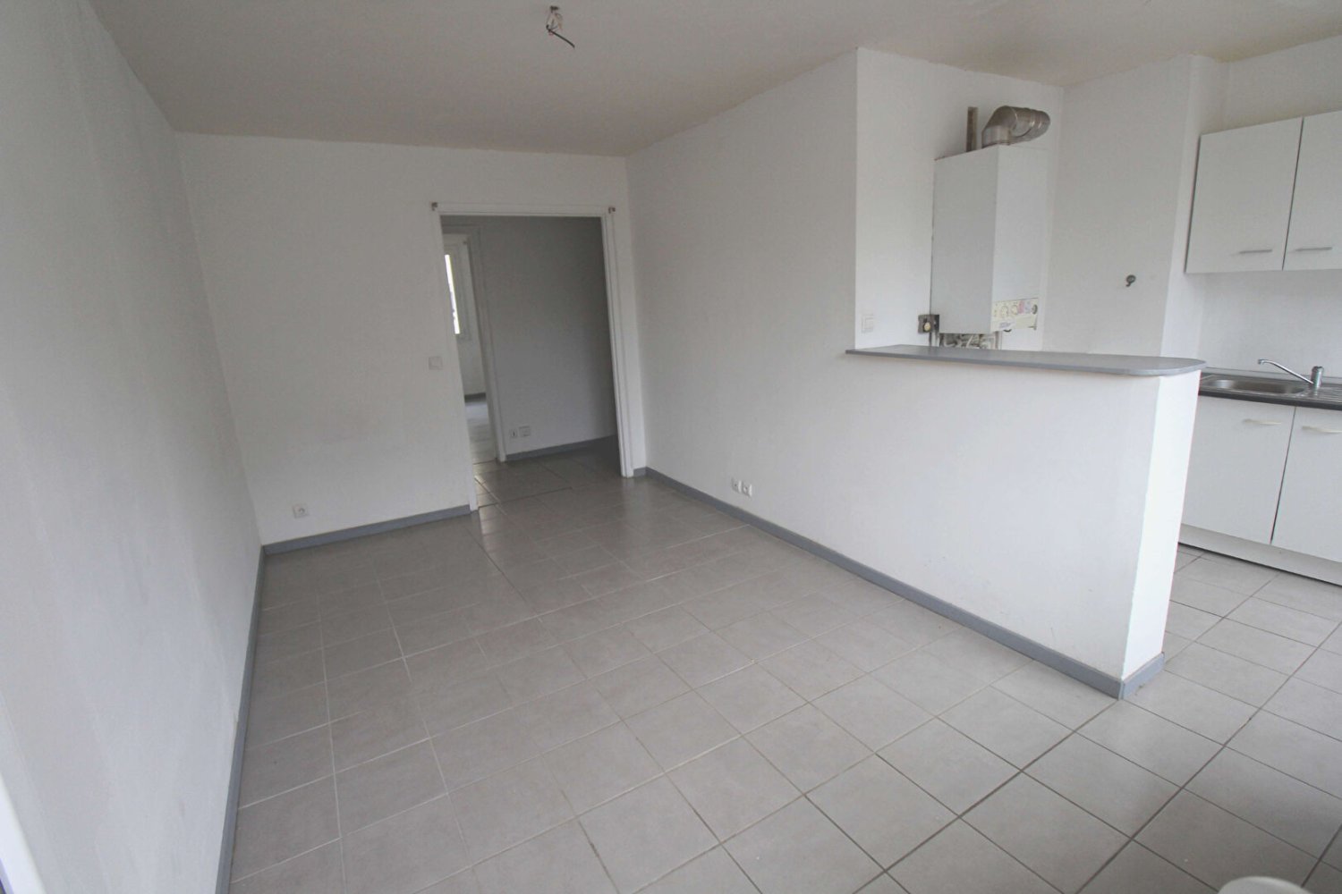 1 bedroom Apartment in Chartres, France No. 54908