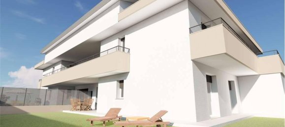 3 rooms Apartment in Inverigo, Italy No. 152445 3