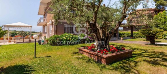 4 bedrooms Villa in Rome, Italy No. 297471 30